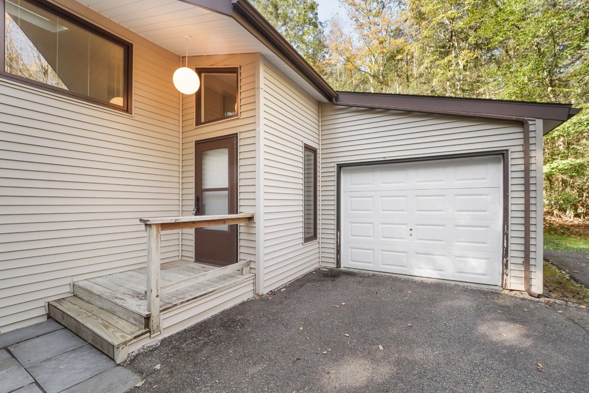 352 West Hill Road