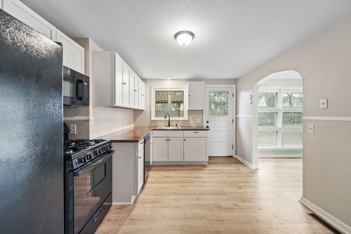 13 Brookside Avenue, Apalachin, New York image 7