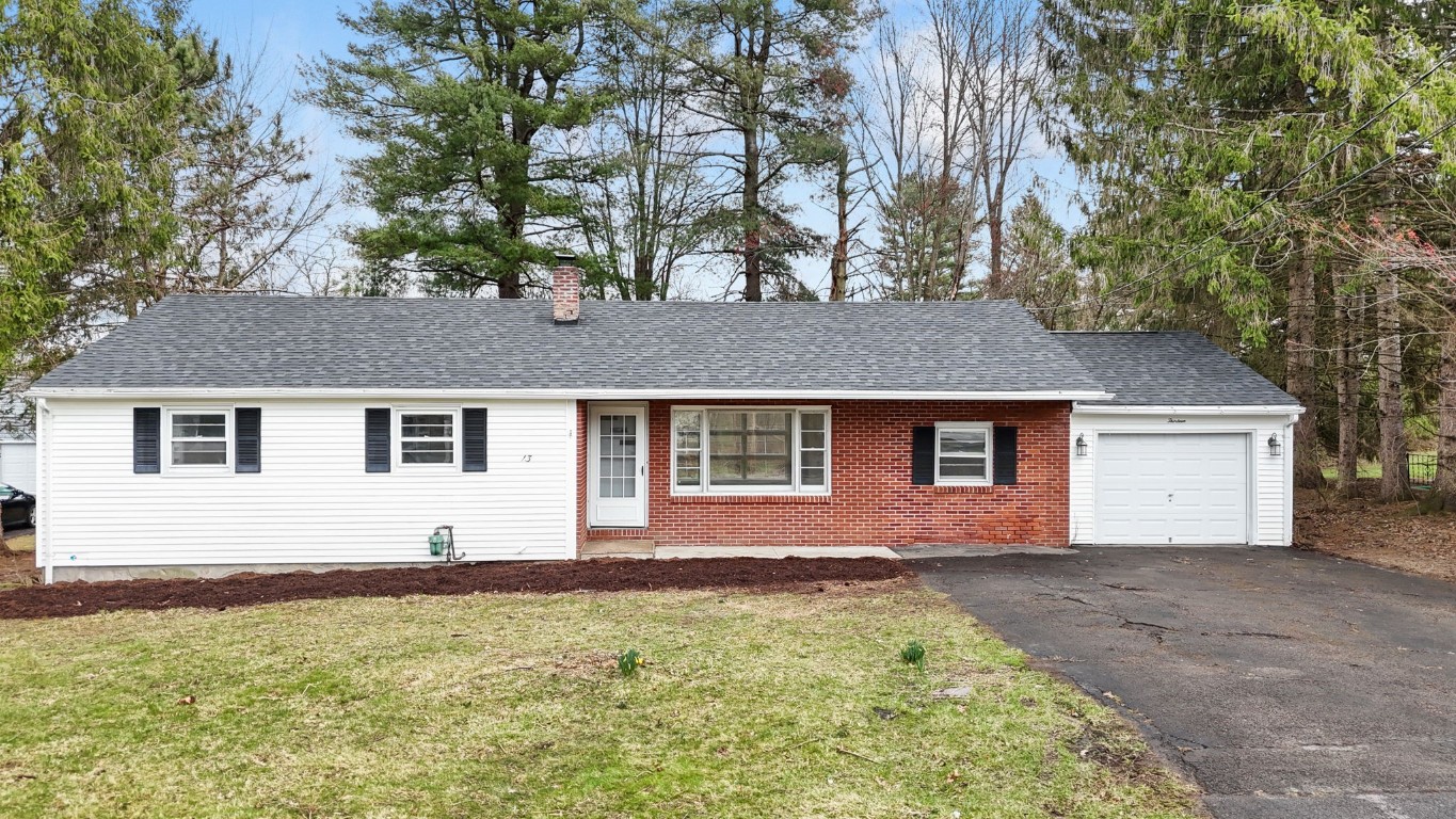 13 Brookside Avenue, Apalachin, New York image 1
