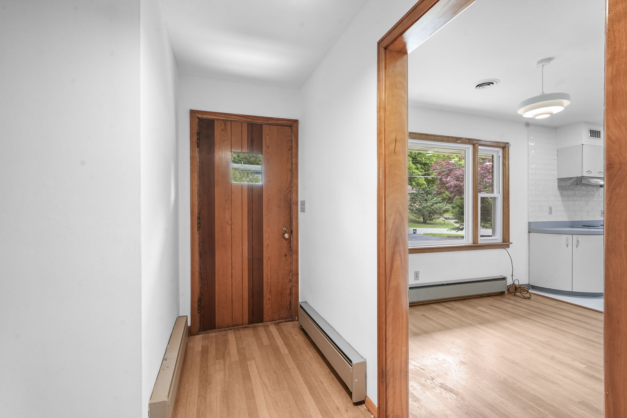 135 N Meadowbrook Lane