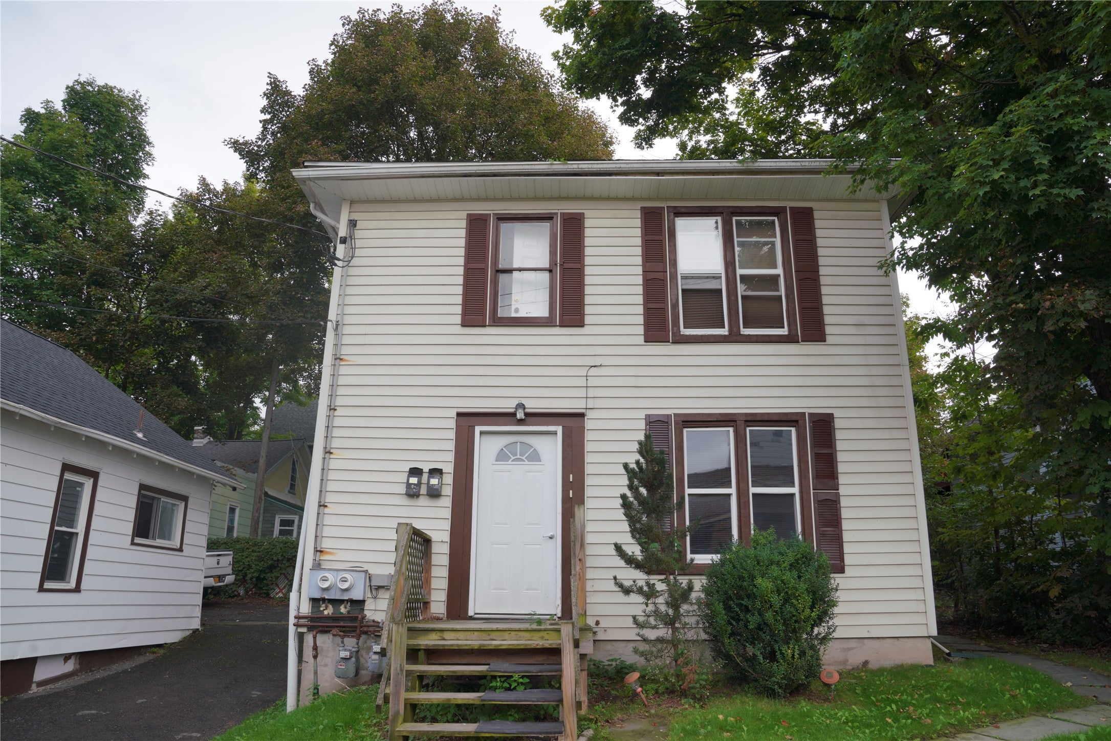 122 Conklin Avenue - Photo 3