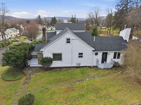 Homes For Sale - 41 Rosedale Drive<br/> Broome County, Binghamton, NY 13905