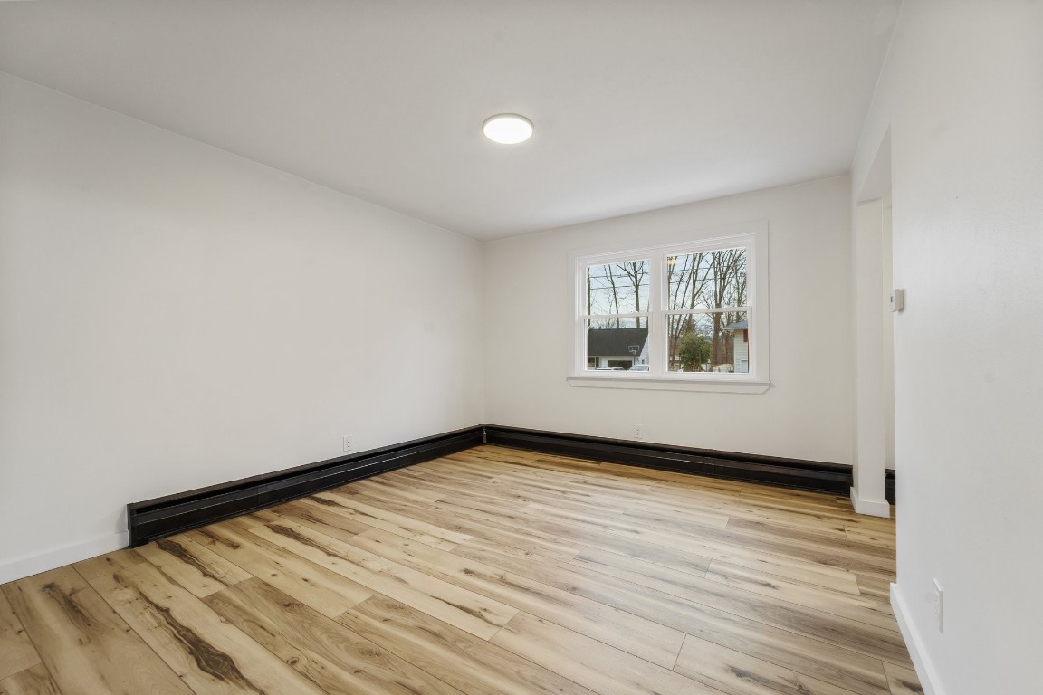 250 Ridgefield Rd, Endicott, New York image 8