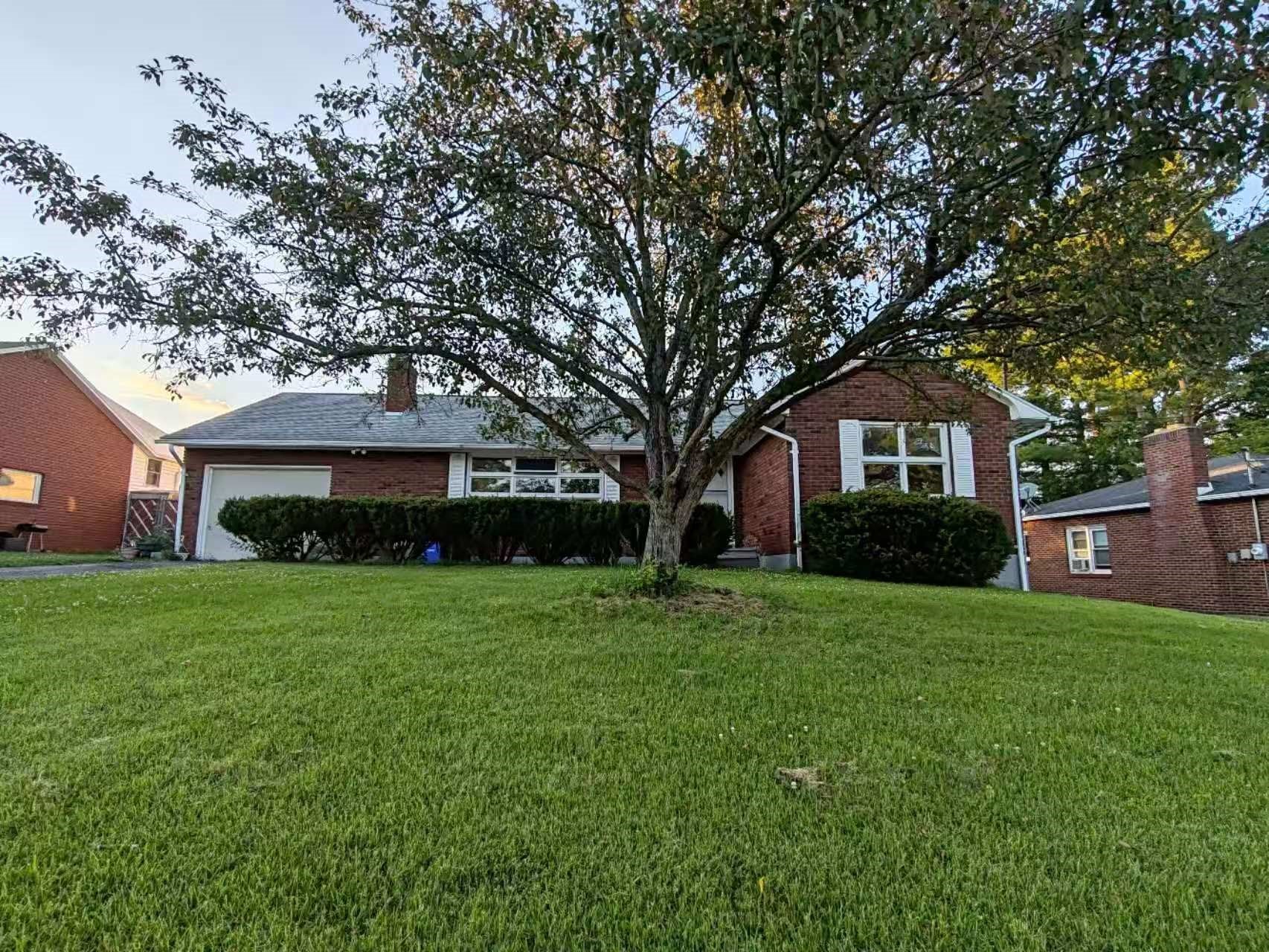 2821 Yale Street - Photo 2