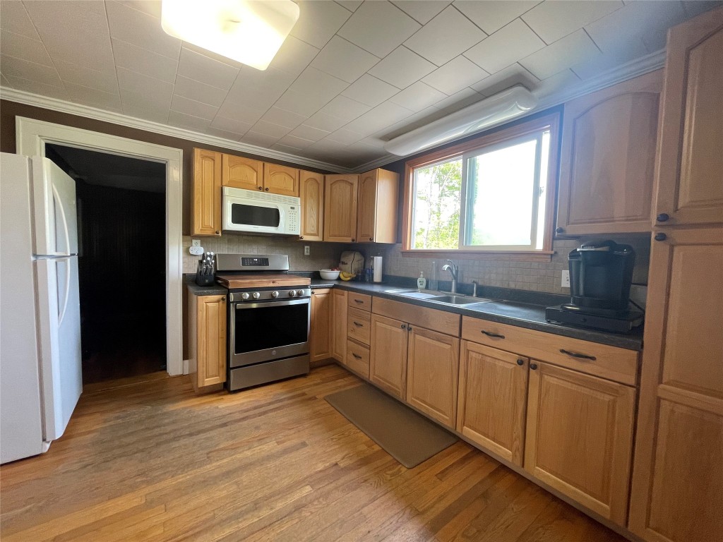 3687 Saddlemire Rd, Binghamton, New York image 17