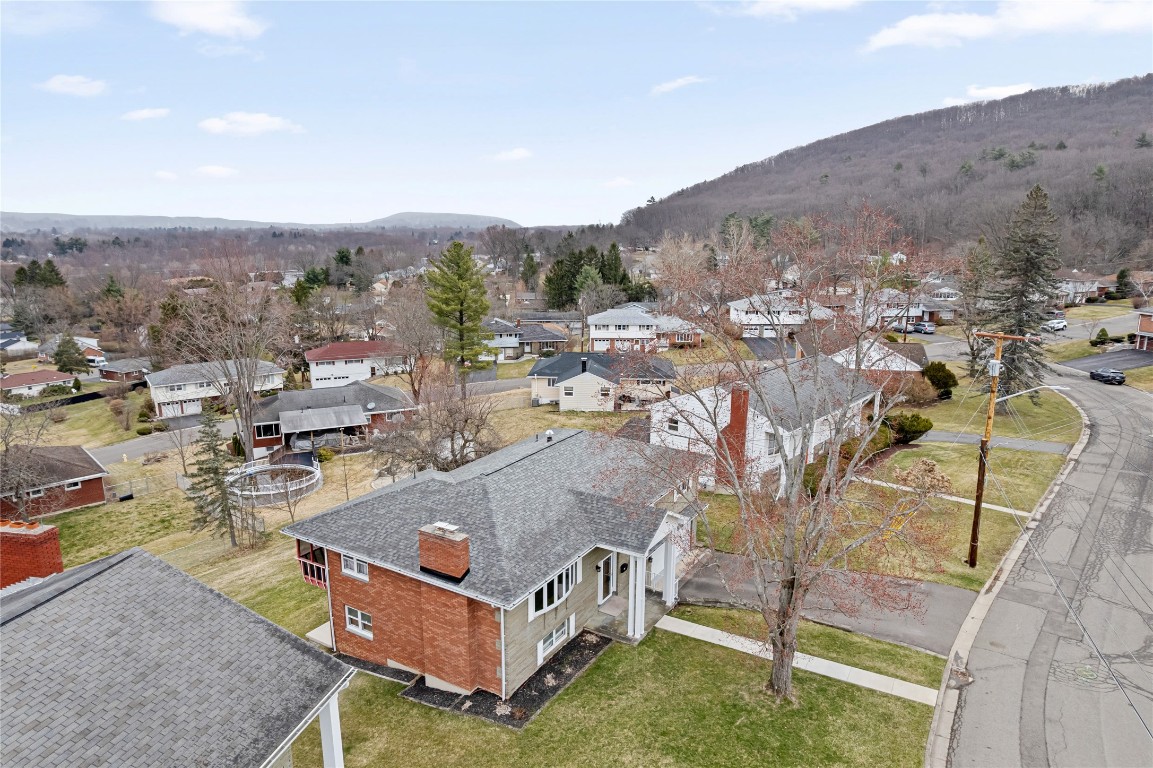 712 Redwood Lane, Vestal, New York image 37