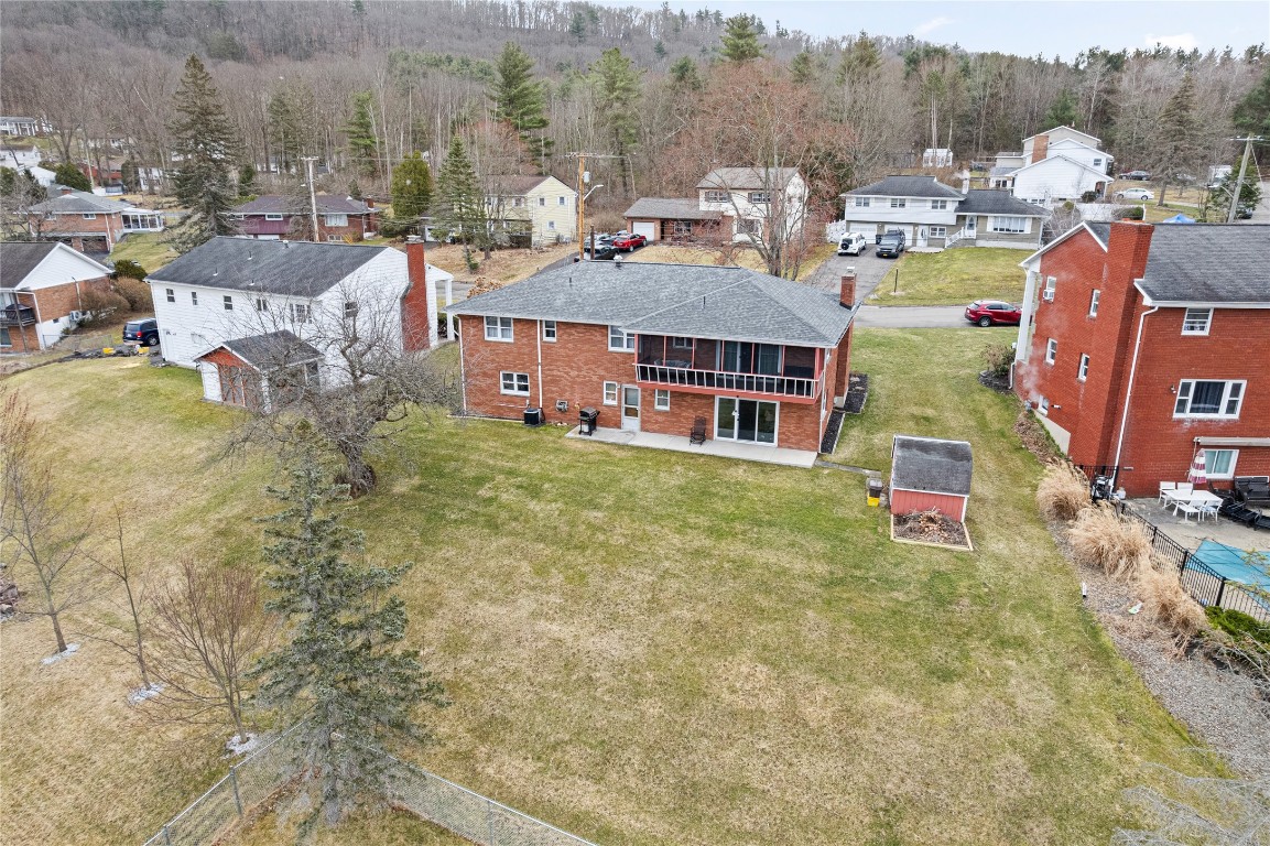 712 Redwood Lane, Vestal, New York image 5