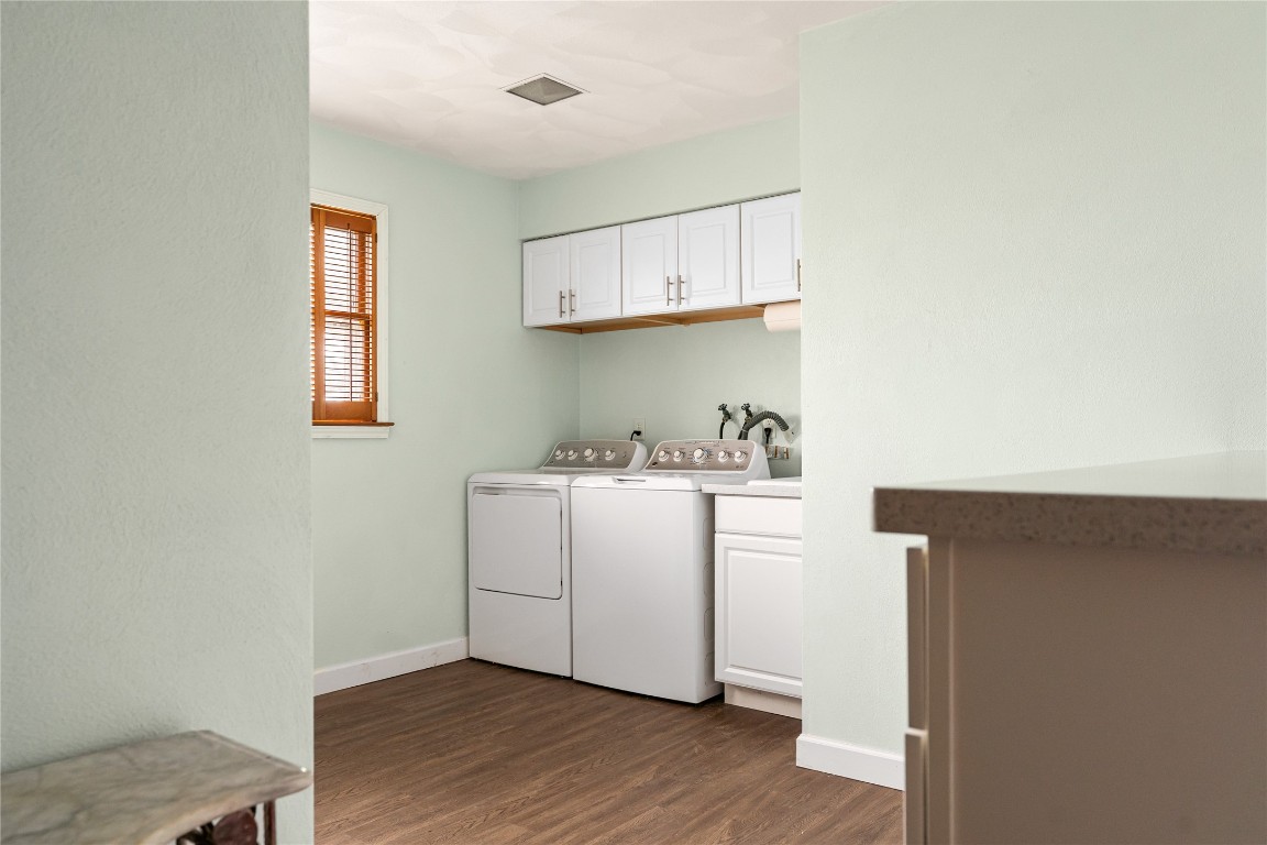 712 Redwood Lane, Vestal, New York image 32