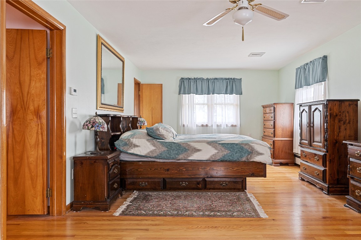 712 Redwood Lane, Vestal, New York image 19