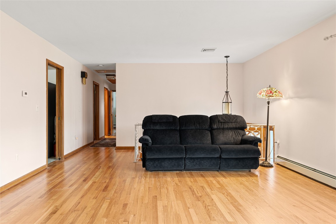 712 Redwood Lane, Vestal, New York image 7