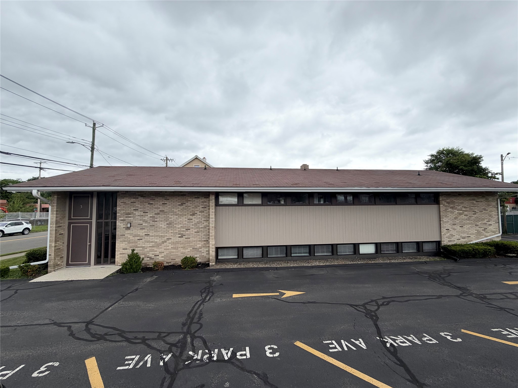 Photo 1 of 16 — 3 Park Avenue, Binghamton, NY 13903