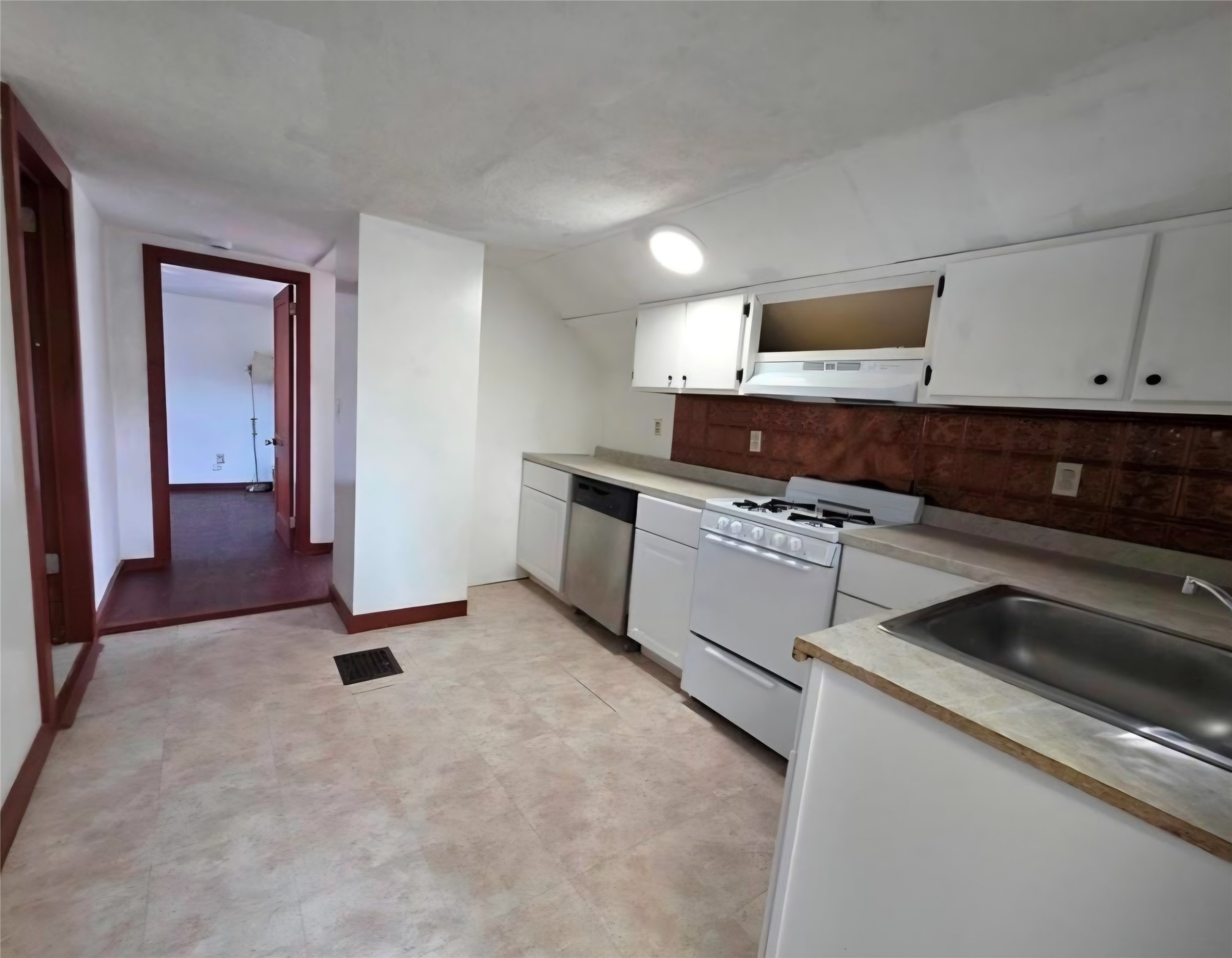35 Dayton Street 2 - Photo 4