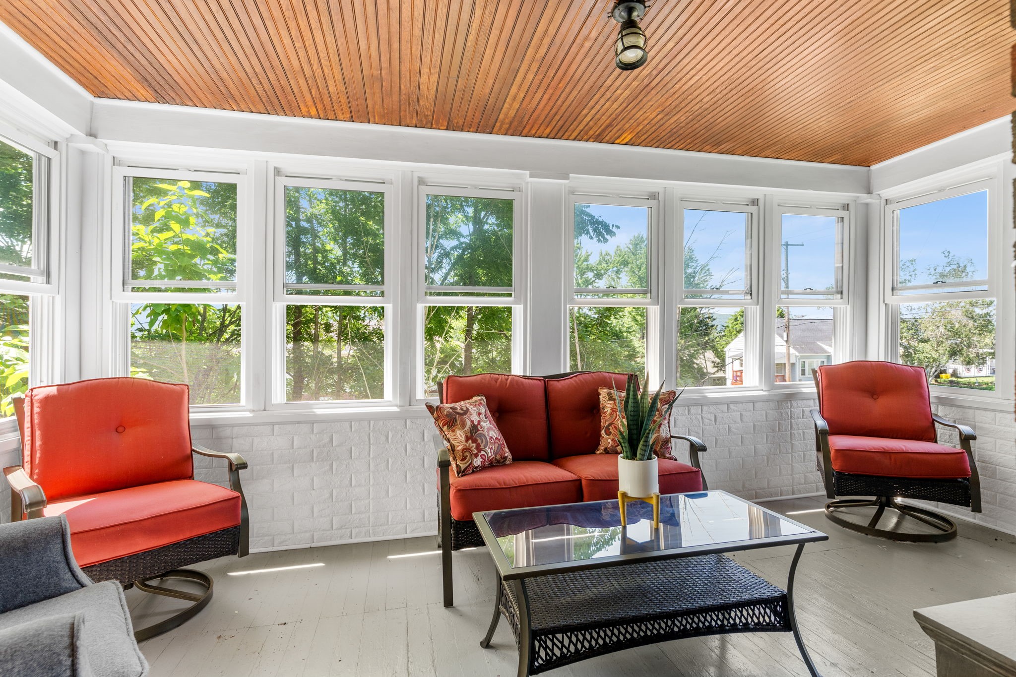 202 Wilson Avenue - Photo 4