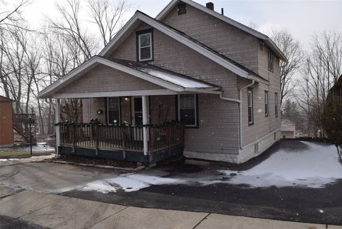 Multifamily For Sale - 515 Woodford Avenue<br/> Endicott, NY 13760