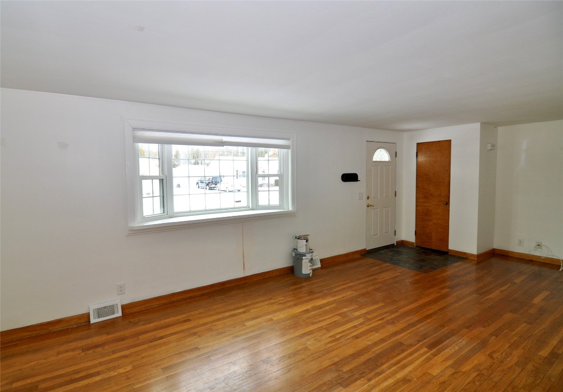 706 Byford Boulevard, Endicott, New York image 3