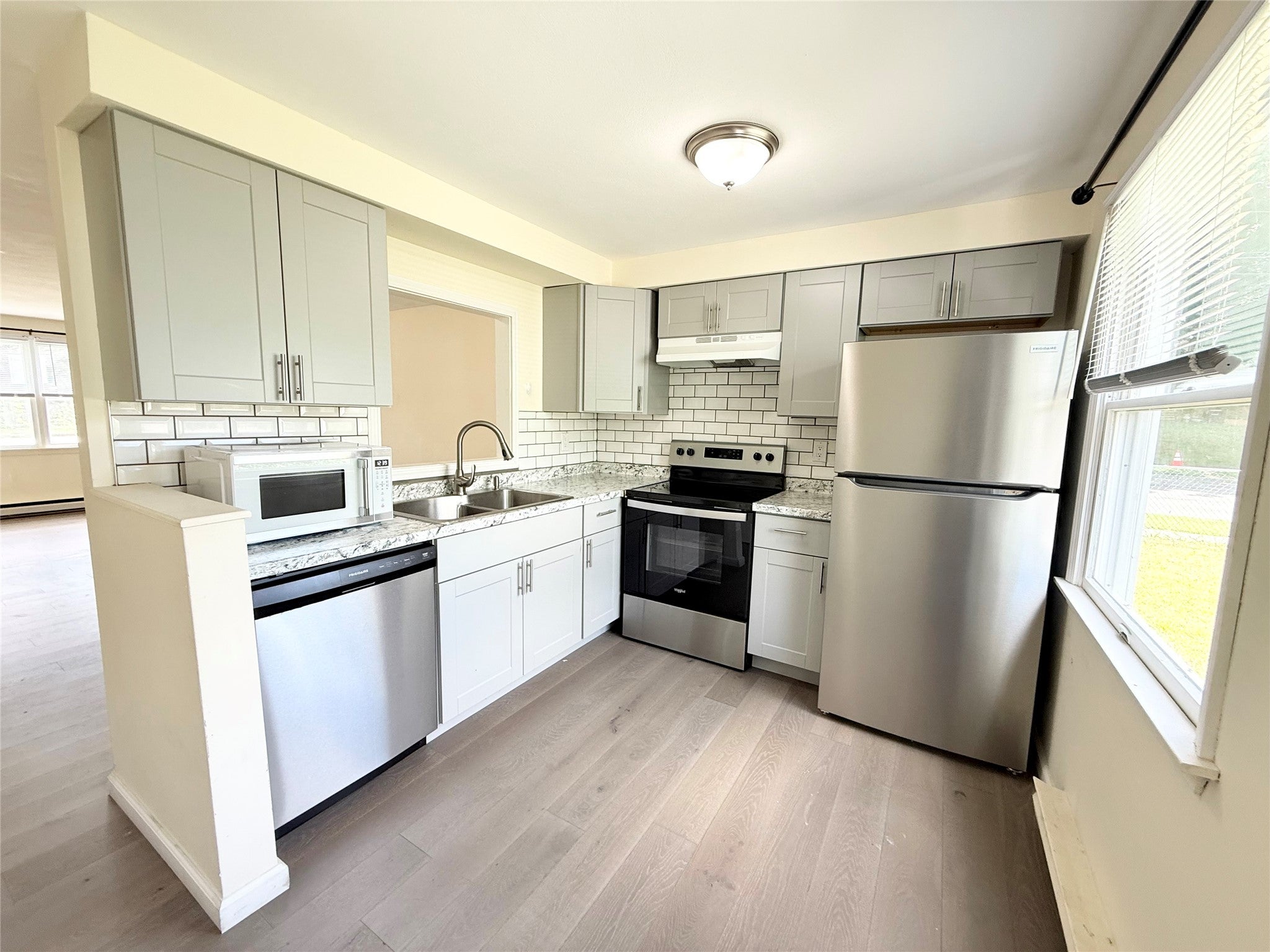 1 Chelsea Square - Photo 3