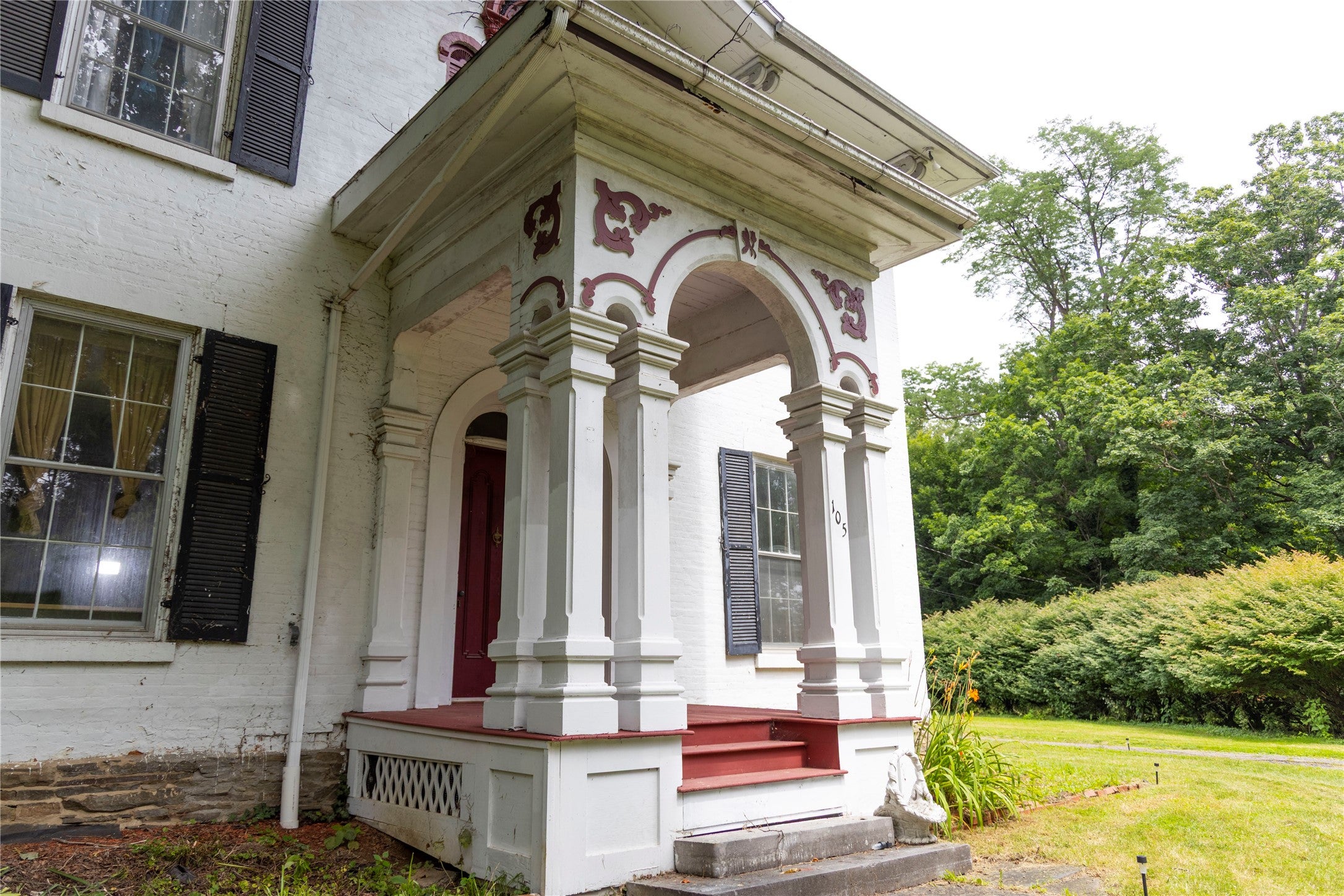 105 Chemung St - Photo 3