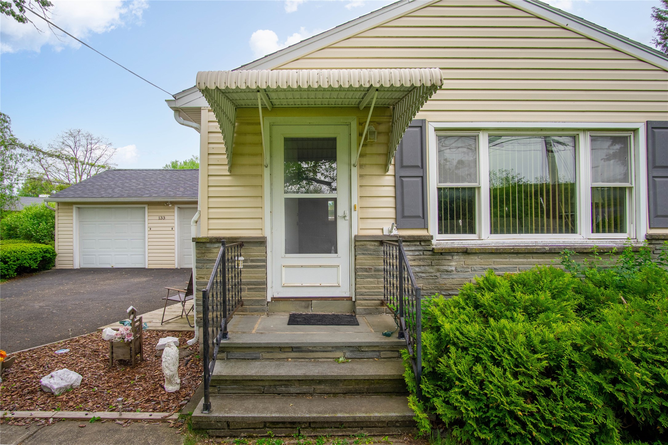 133 Vestal Road