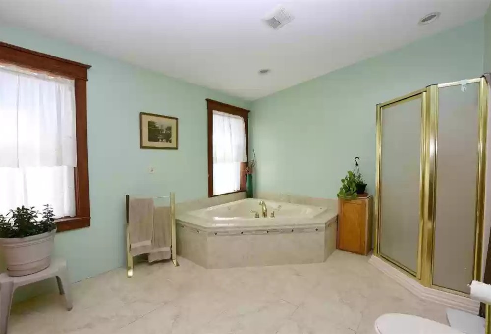 743 Main Street, Johnson City, New York image 17