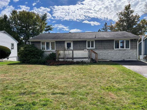 Photo for 243 JEFFREY Drive