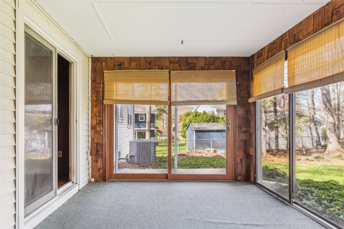 2621 Stamford Drive, Vestal, New York image 23