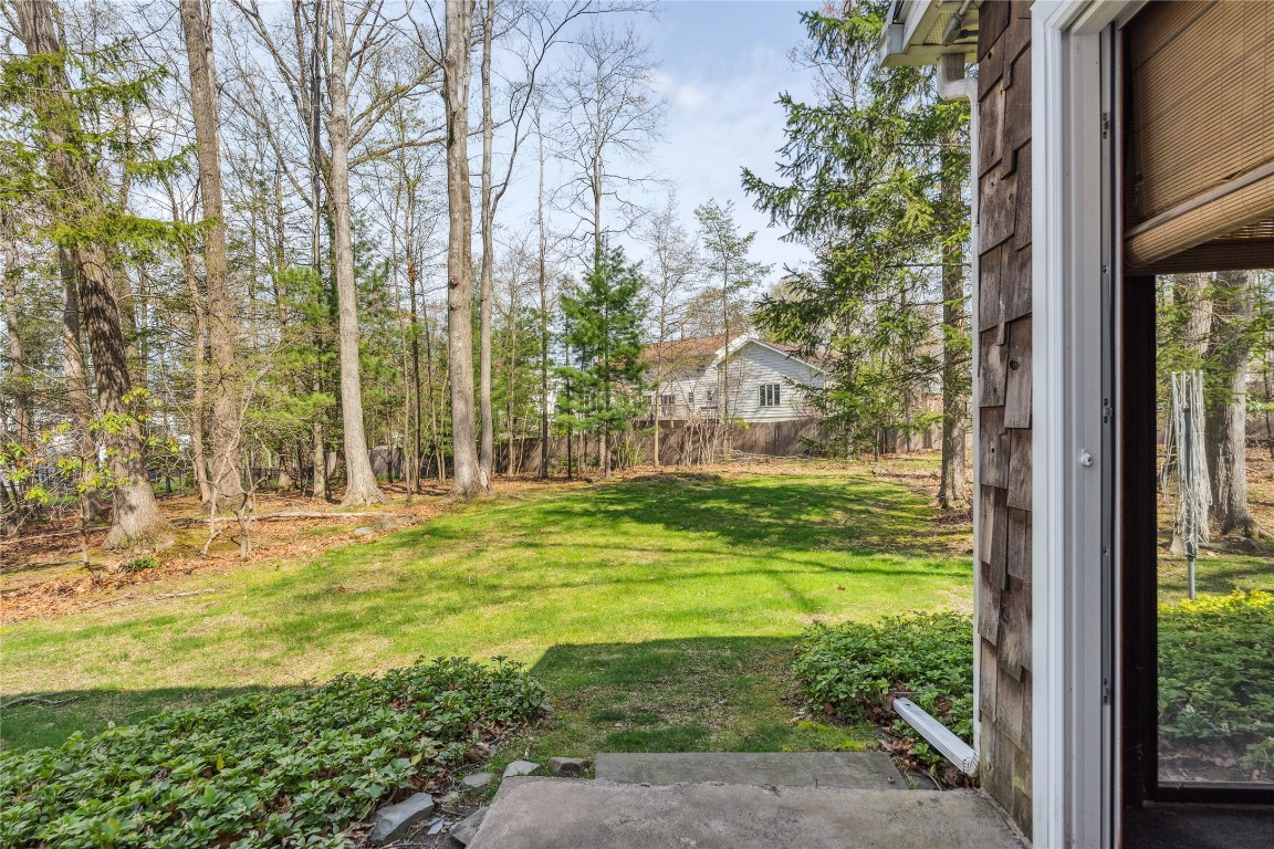 2621 Stamford Drive, Vestal, New York image 24
