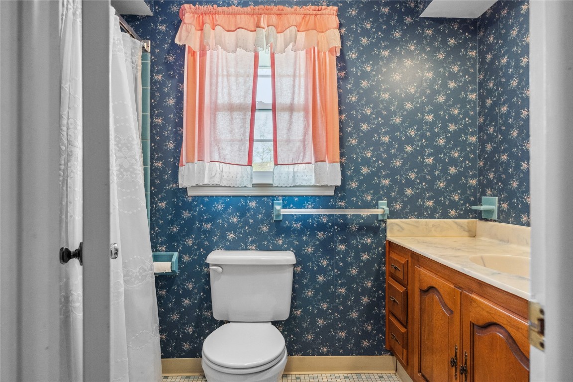 2621 Stamford Drive, Vestal, New York image 31