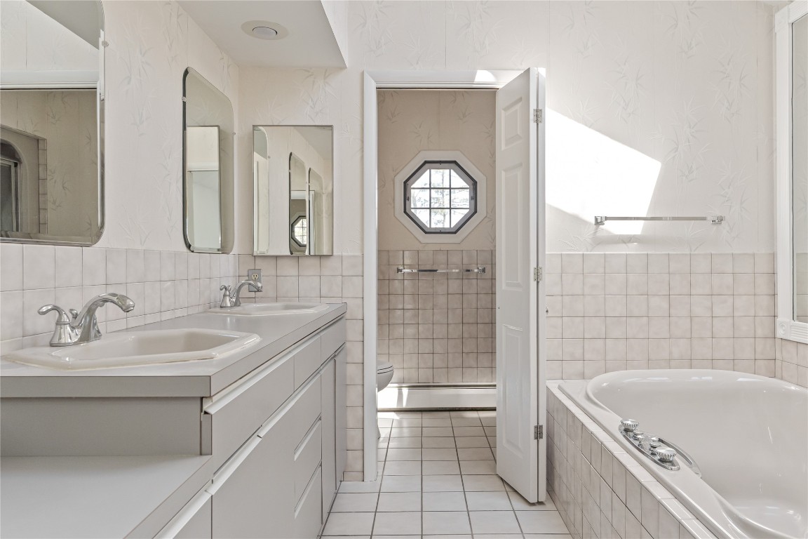 2501 Oak Hollow Road, Vestal, New York image 26