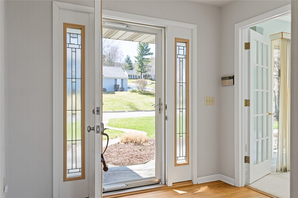 2501 Oak Hollow Road, Vestal, New York image 2