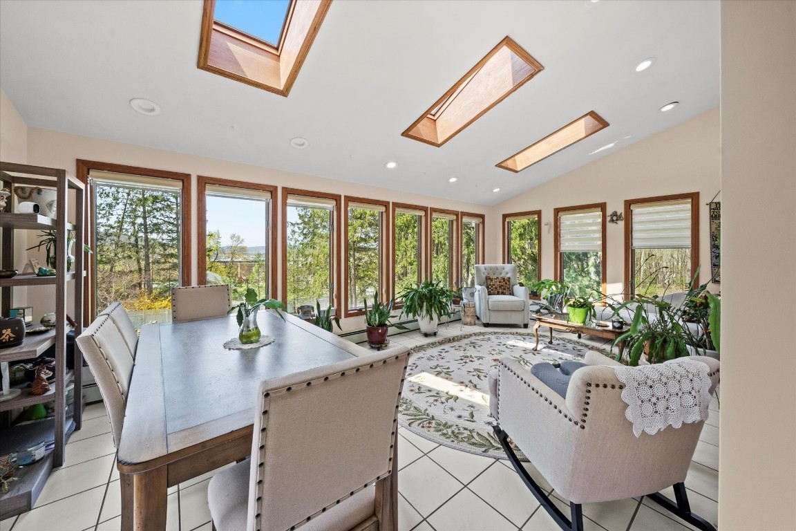 132 Chalburn Road, Vestal, New York image 3
