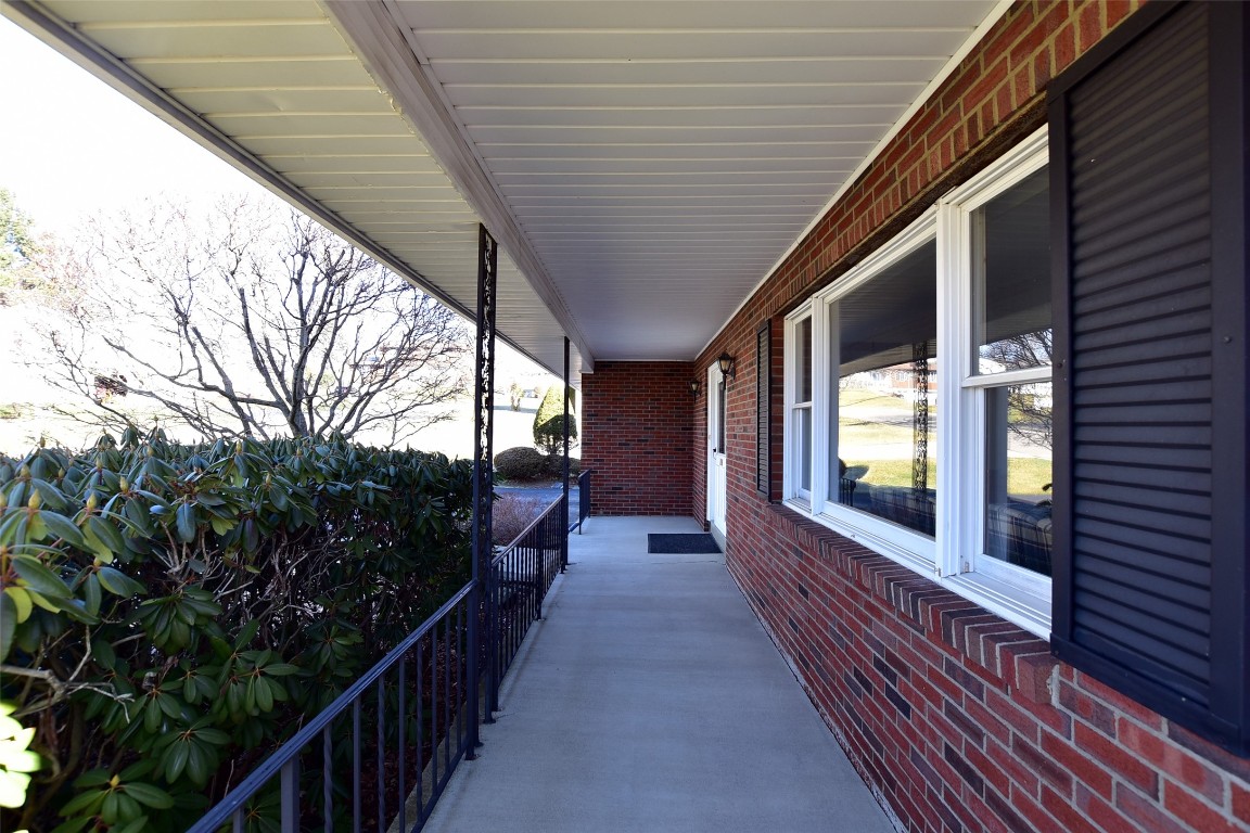 218 Dorothy Street, Endicott, New York image 2