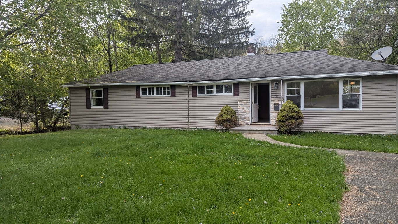1013 Main Street, Vestal, New York image 1