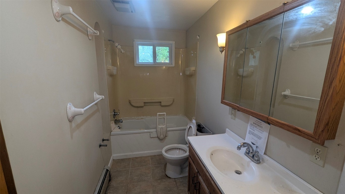 1013 Main Street, Vestal, New York image 7