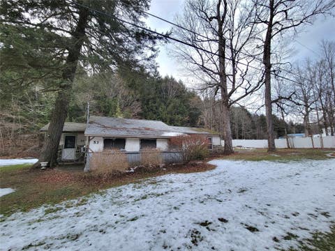 Photo for 53 State Line Road