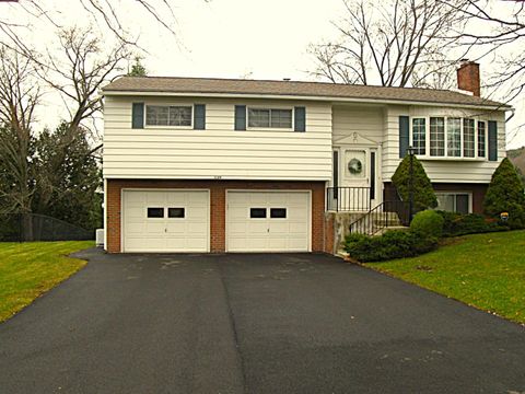 Homes For Sale - 1129 Murray Road<br/> Vestal, NY 13850