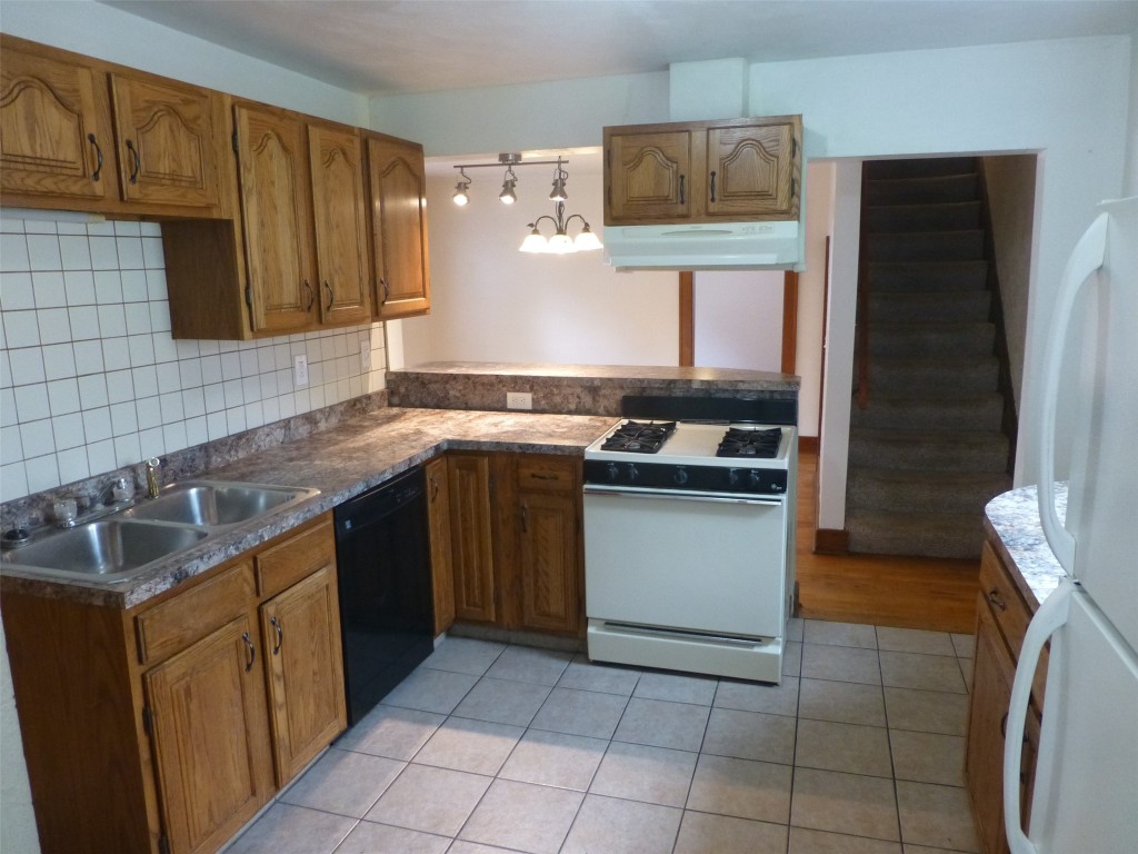 23 Robble Avenue, Endicott, New York image 20