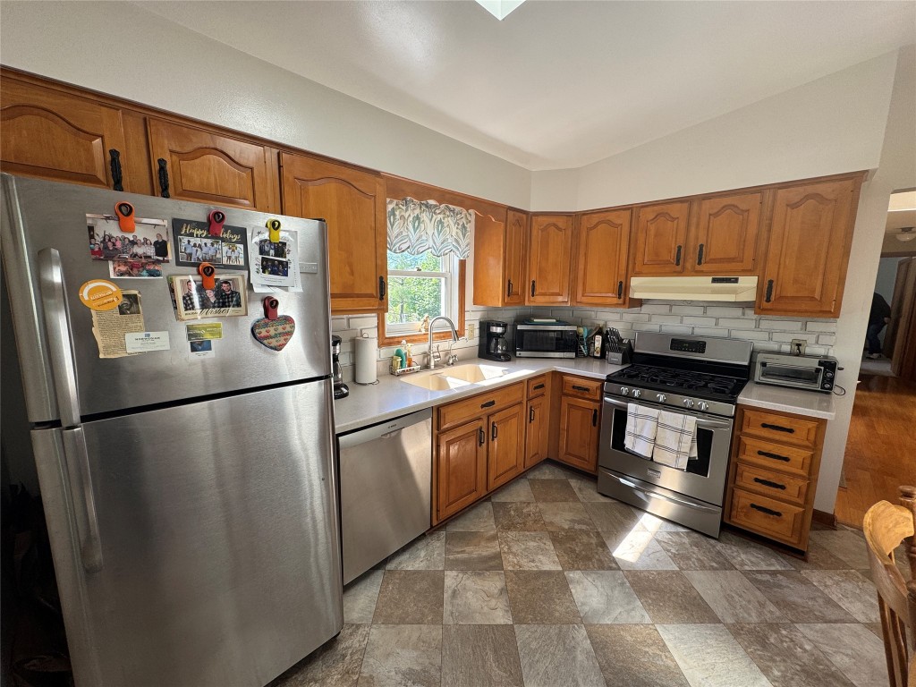 829 Rosewood Terrace, Endwell, New York image 7