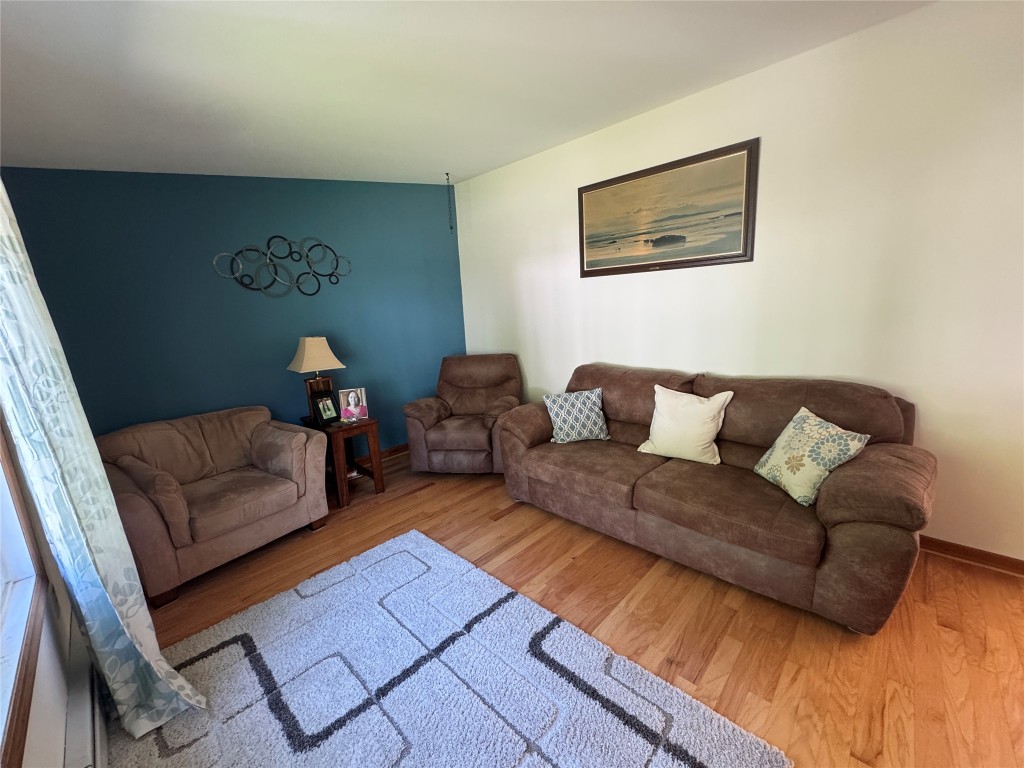 829 Rosewood Terrace, Endwell, New York image 3