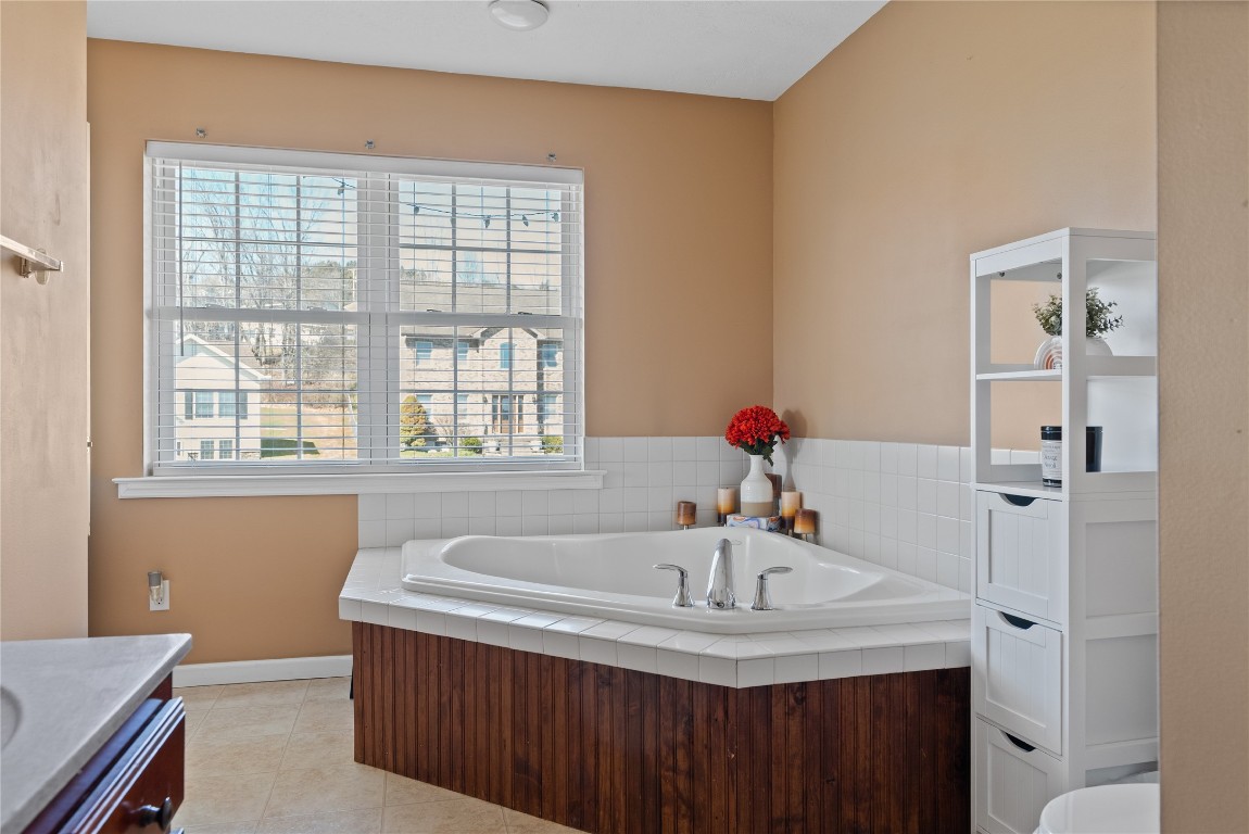 924 Anne Lane, Endicott, New York image 39