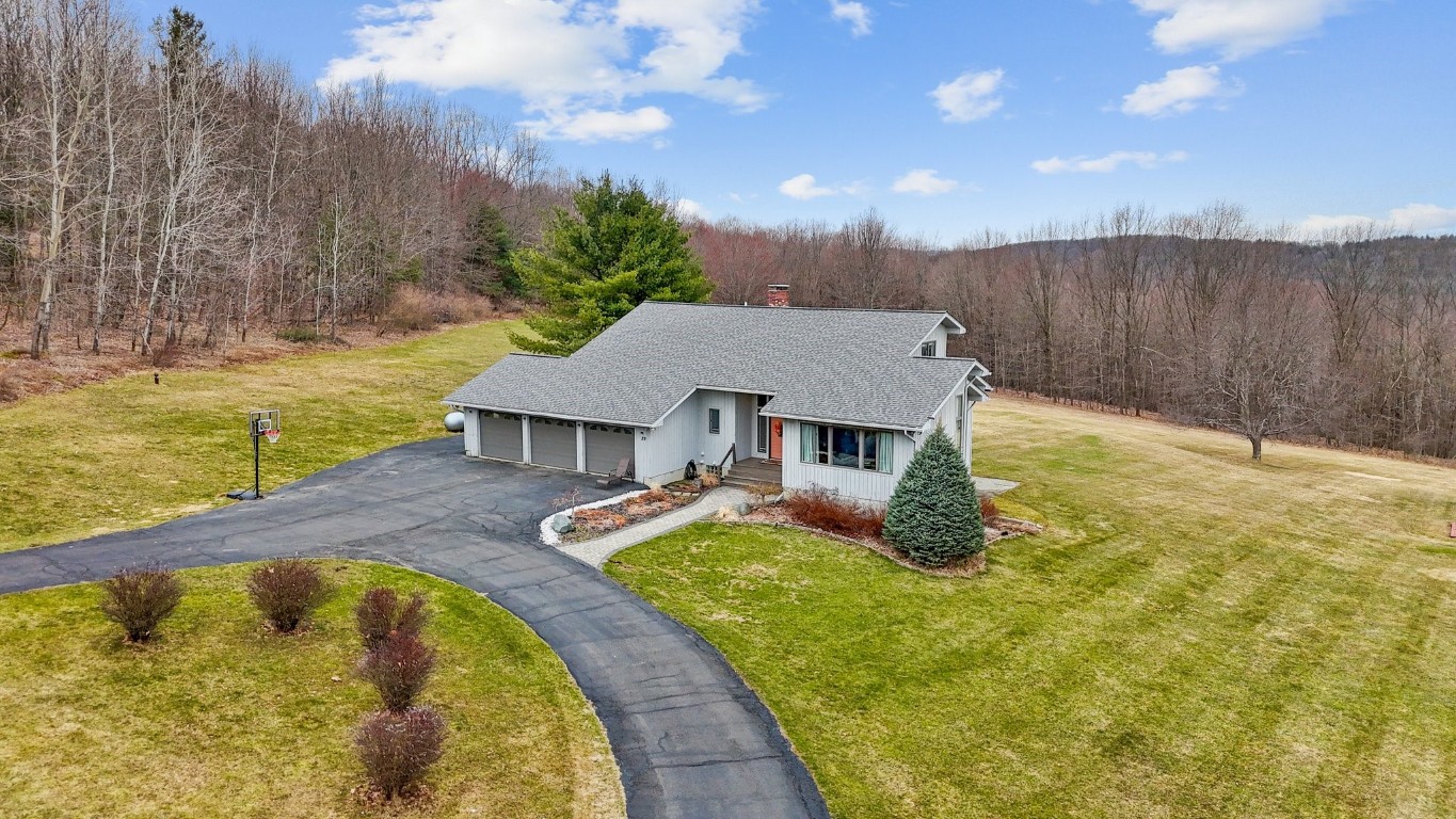 29 W Hill Road, Vestal, New York image 4