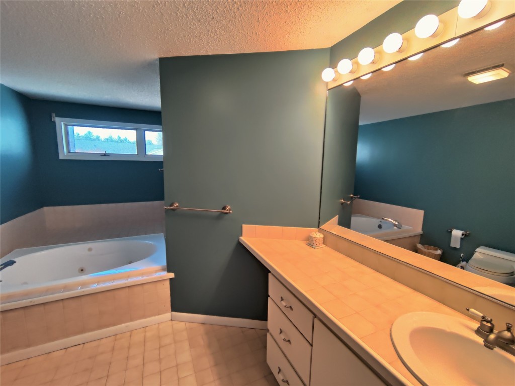 617 Country Road, Vestal, New York image 19