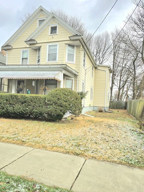 Homes For Rent - 117 Cleveland Ave Ave<br/> Endicott, NY 13760