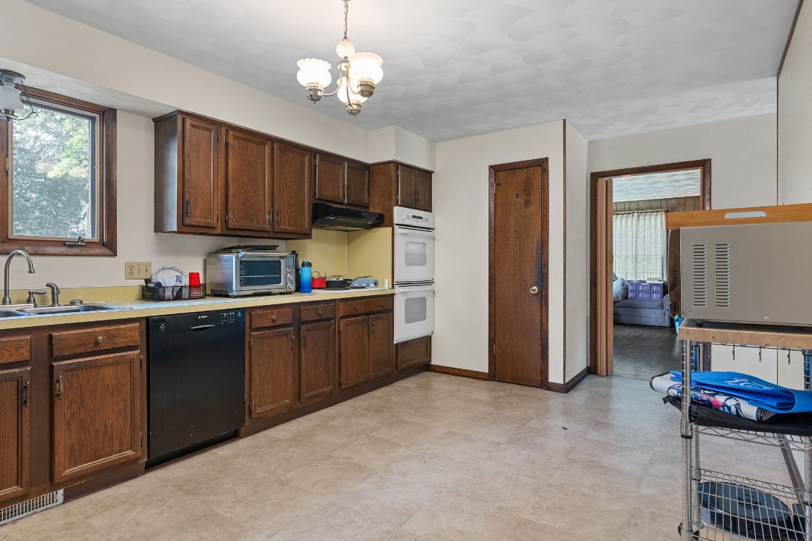 1120 Simon Drive