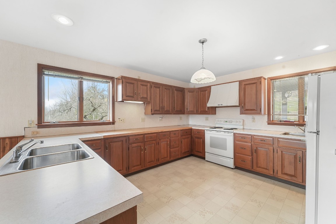 492 Bunn Road, Vestal, New York image 10