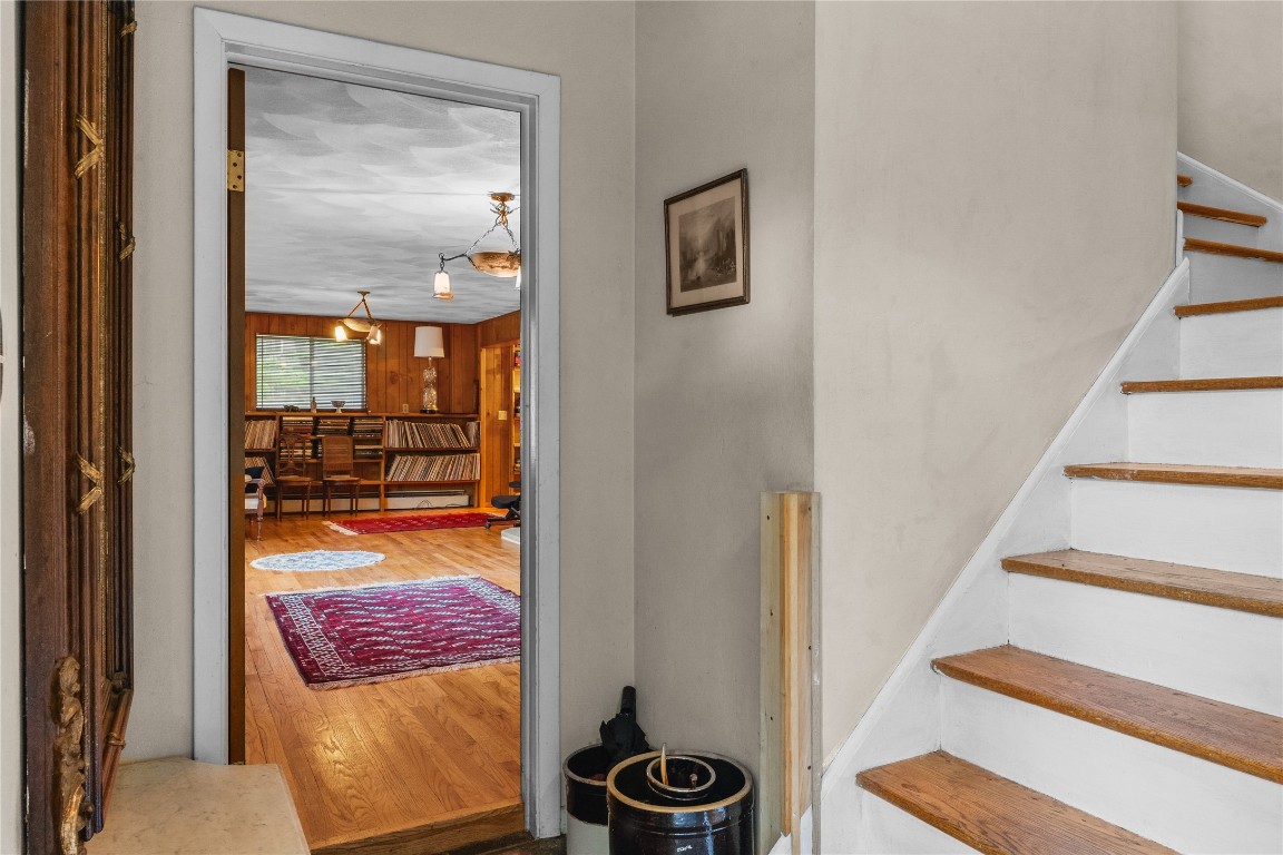 1204 Hartwick Lane, Vestal, New York image 13