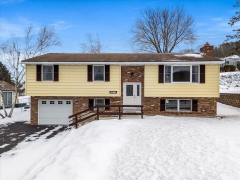 Homes For Sale - 2472 Theresa Boulevard<br/> Binghamton, NY 13903