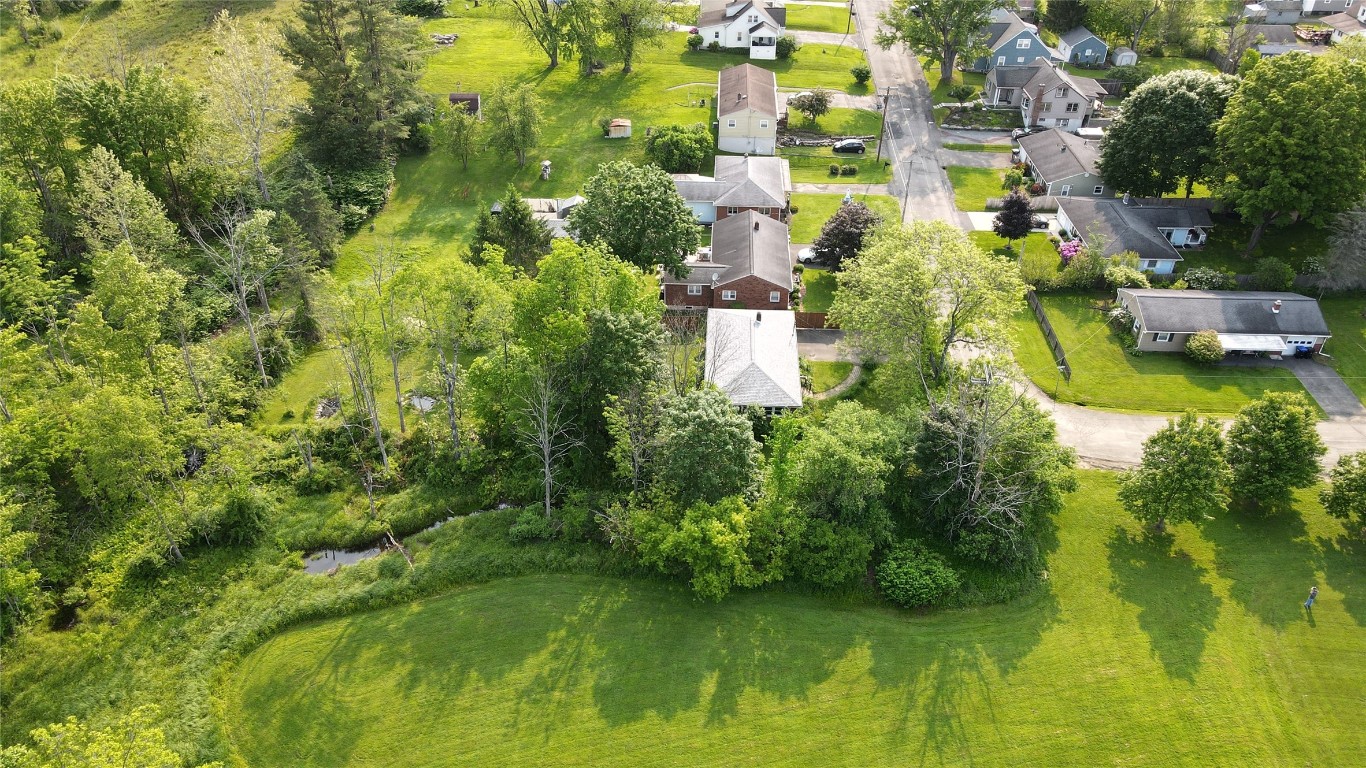 148 Grand Ave, Vestal, New York image 8