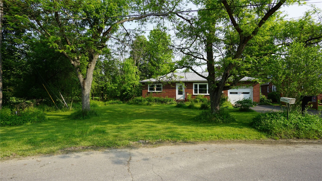 148 Grand Ave, Vestal, New York image 2