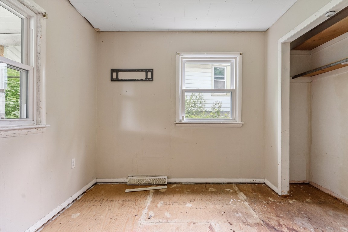 107 N Baldwin Street, Johnson City, New York image 8