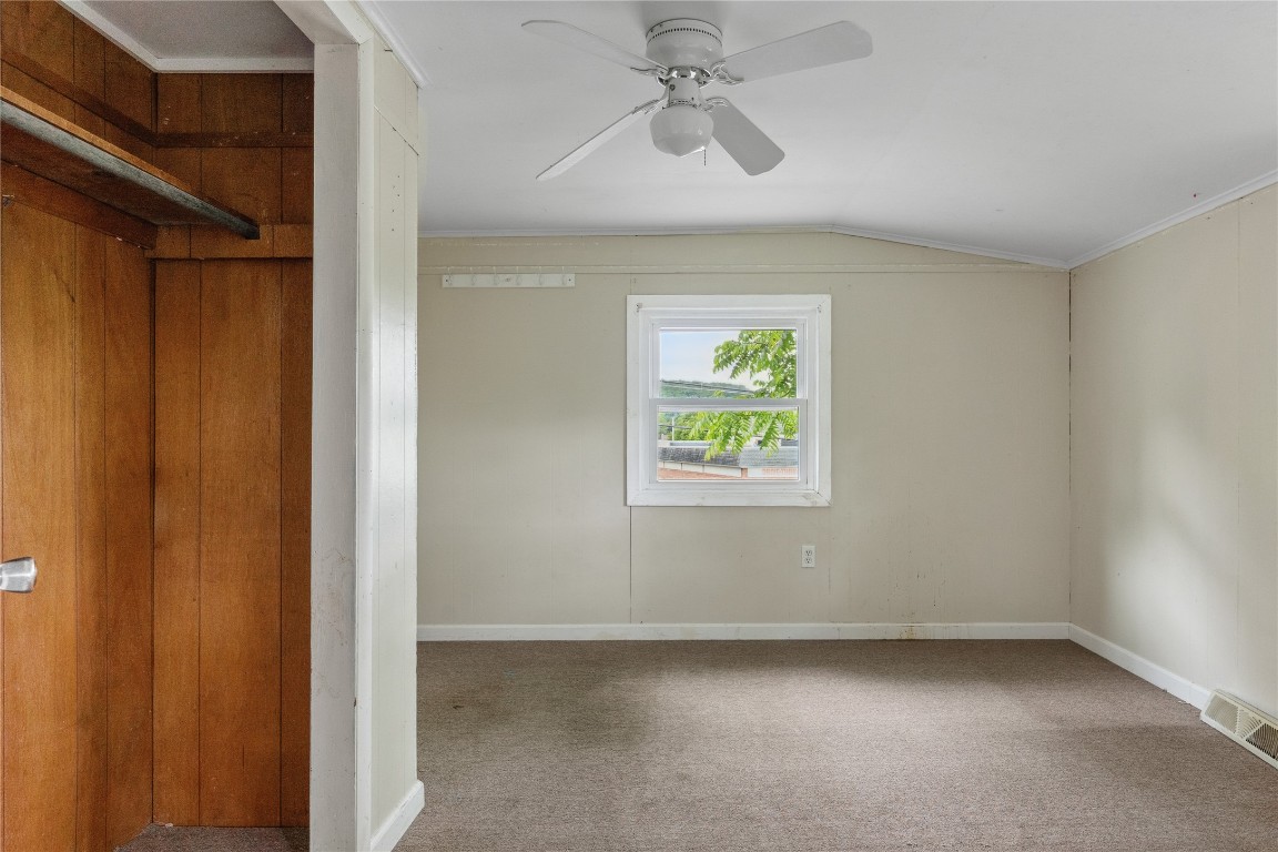 107 N Baldwin Street, Johnson City, New York image 10